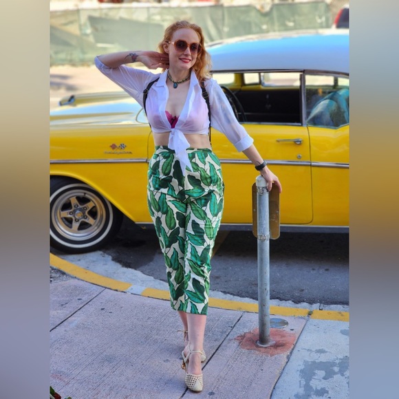 ABOUT ME - Picture 3 of 15